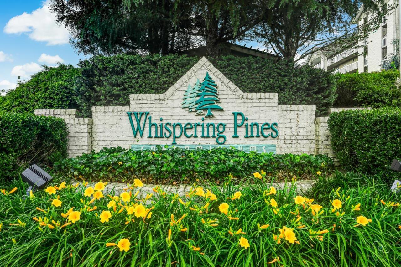 Greenbrier Getaway Whispering Pines 524 Apartment Пиджен Фордж Екстериор снимка